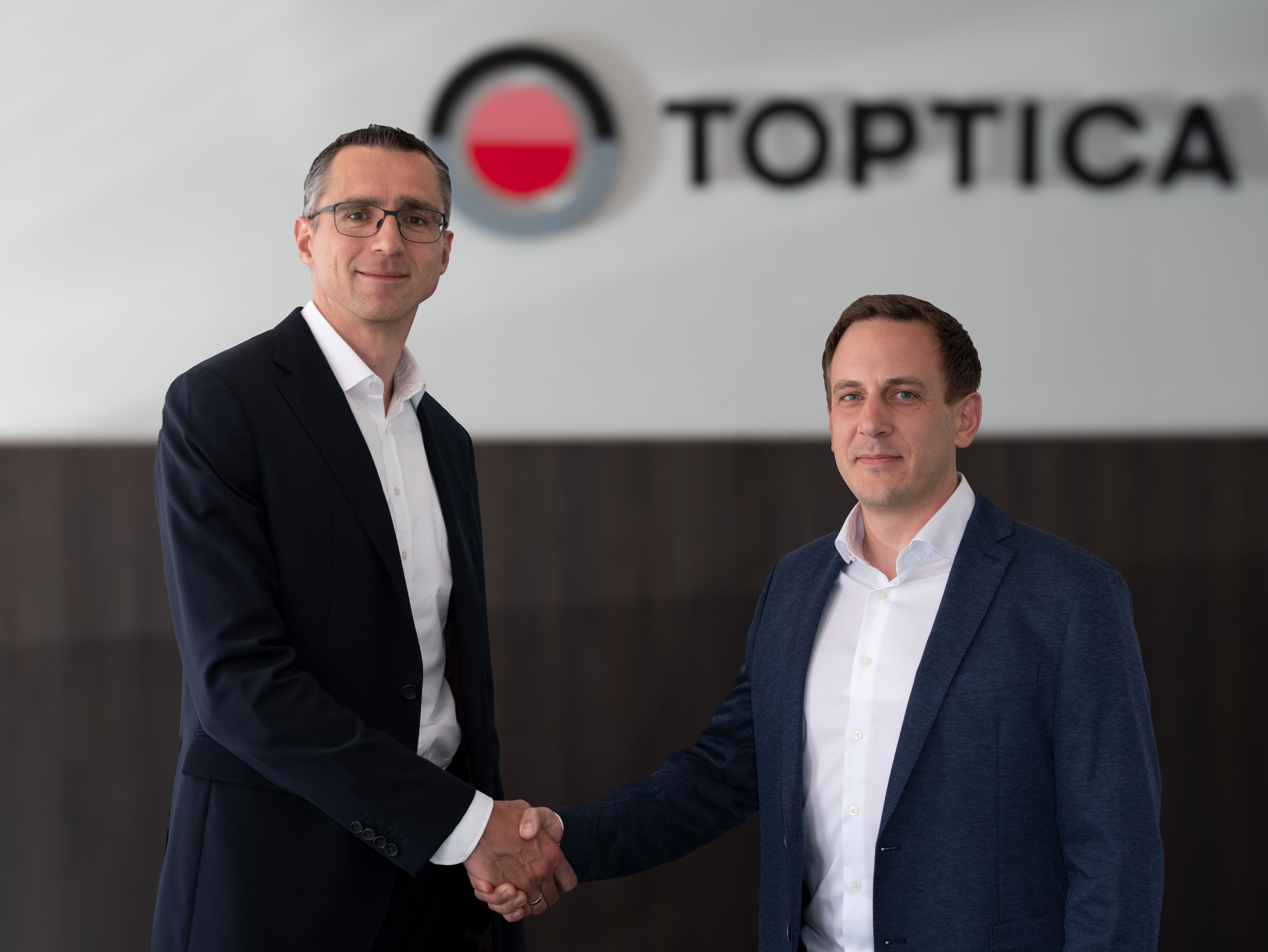 Left: Dr. Mathias Schindler, COO and Member of the Executive Board of TOPTICA
Right: Dr. Matthias Hohenleutner, newly appointed Vice President of Production at TOPTICA